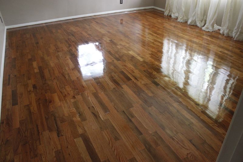Hickory Floor Refinishing in Kansas City, KS